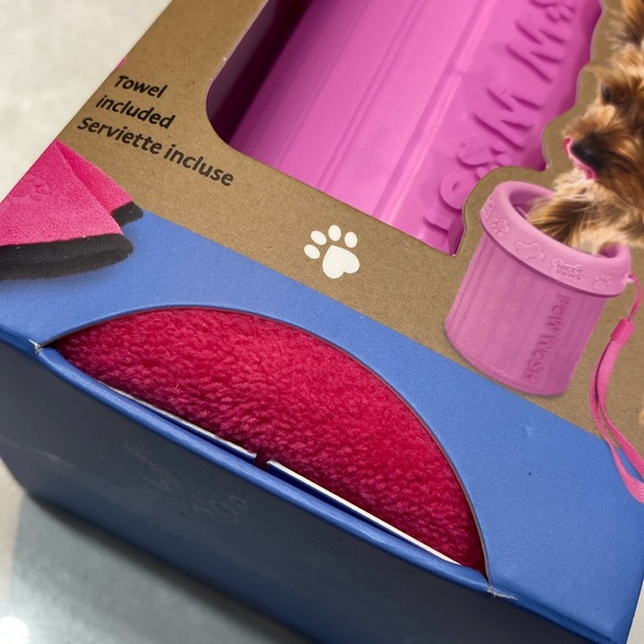 New Nice Paws Paw Washer w/Towel with tags in box pink ⭐️⭐️⭐️⭐️ - Picture 7 of 14